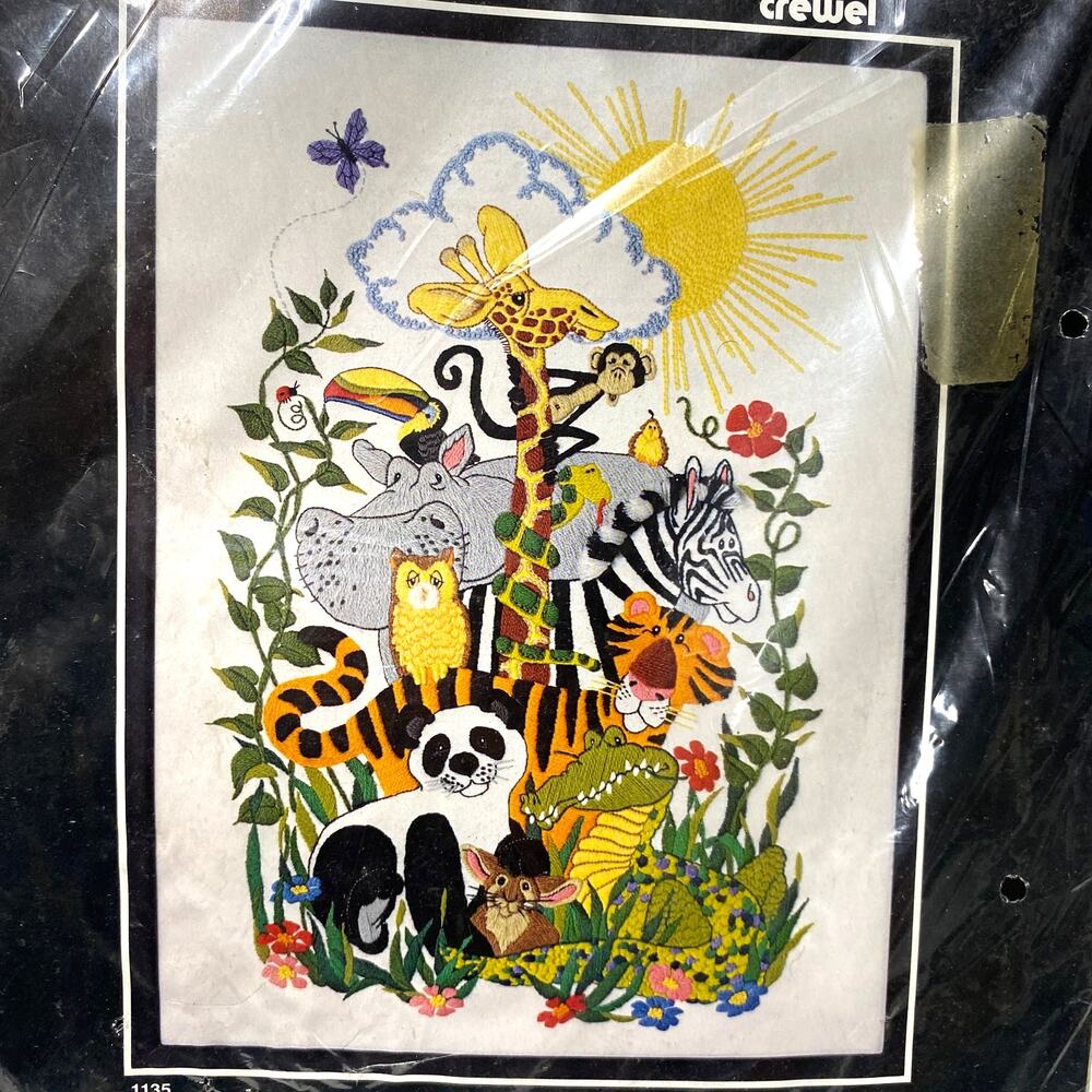 Vintage Dimensions 1979 Animal Kingdom #1135 Crewel Embroidery Kit
